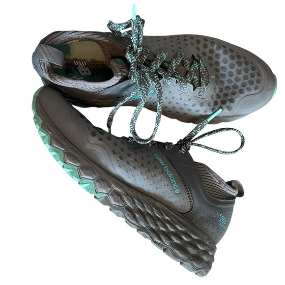 New Balance Grey Athletic Running Sneakers size 10 - Picture 2 of 5